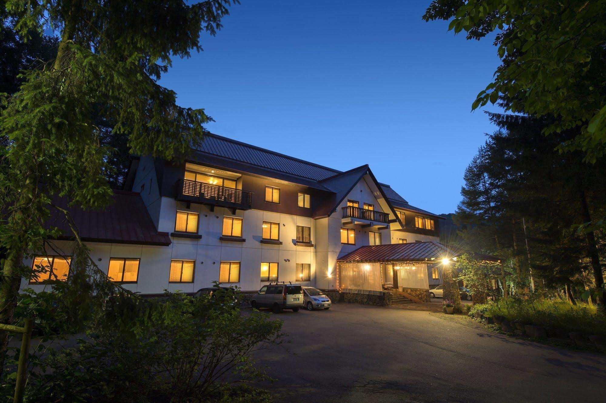 Izumigo Takayama Dog Paradise Hotel Екстериор снимка