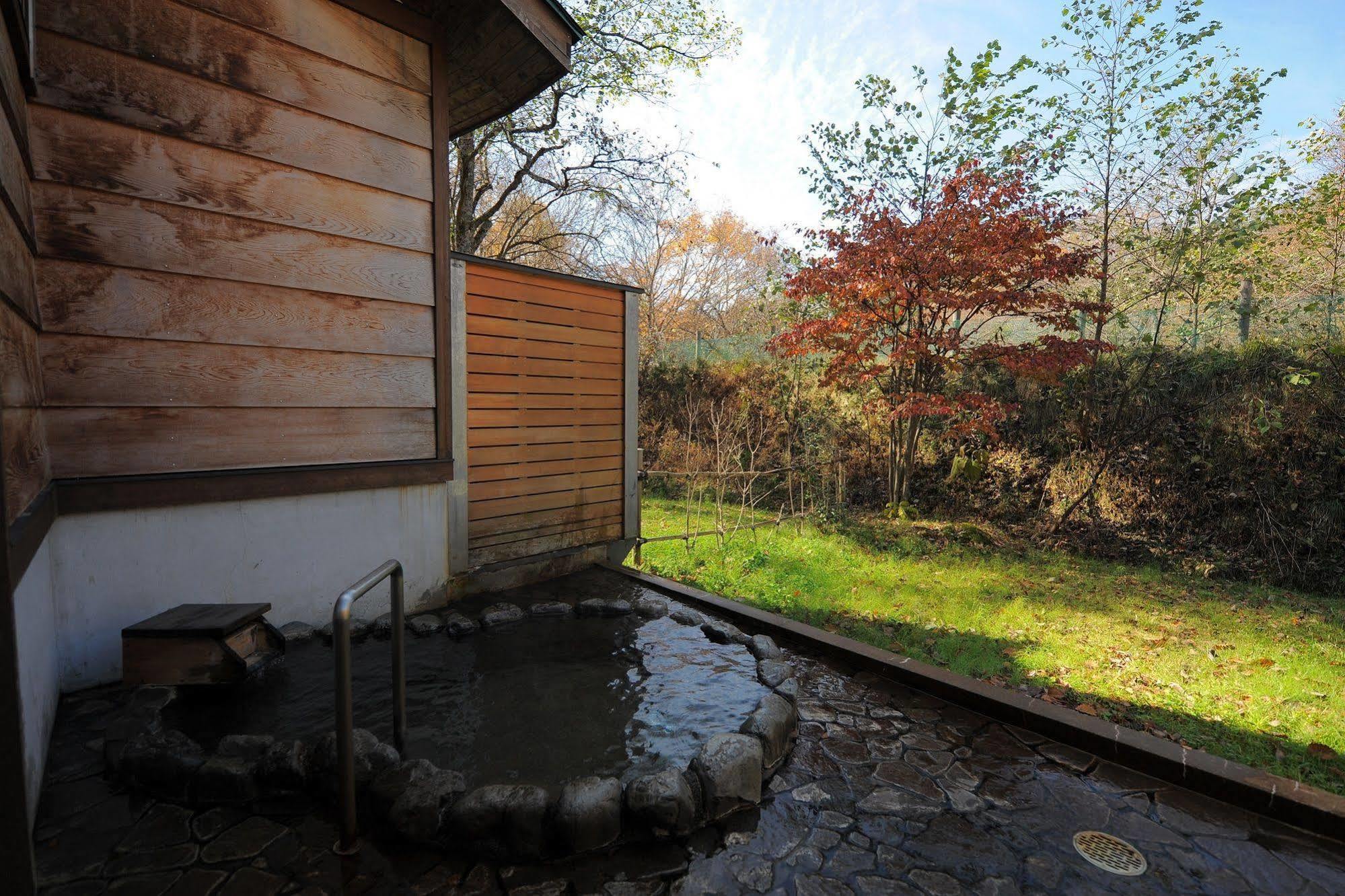 Izumigo Takayama Dog Paradise Hotel Екстериор снимка